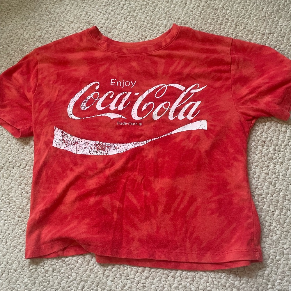 Love Tribe Coca-Cola Crop shirt! Medium, red!